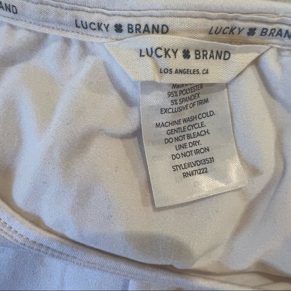 Lucky brand “LUCKY” tshirt - Picture 5 of 6